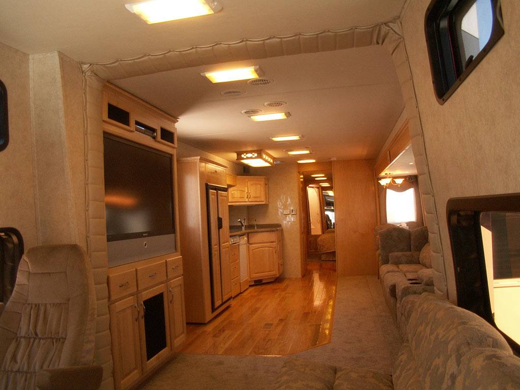 Luxury Motorcoach 6 Interior Pictures